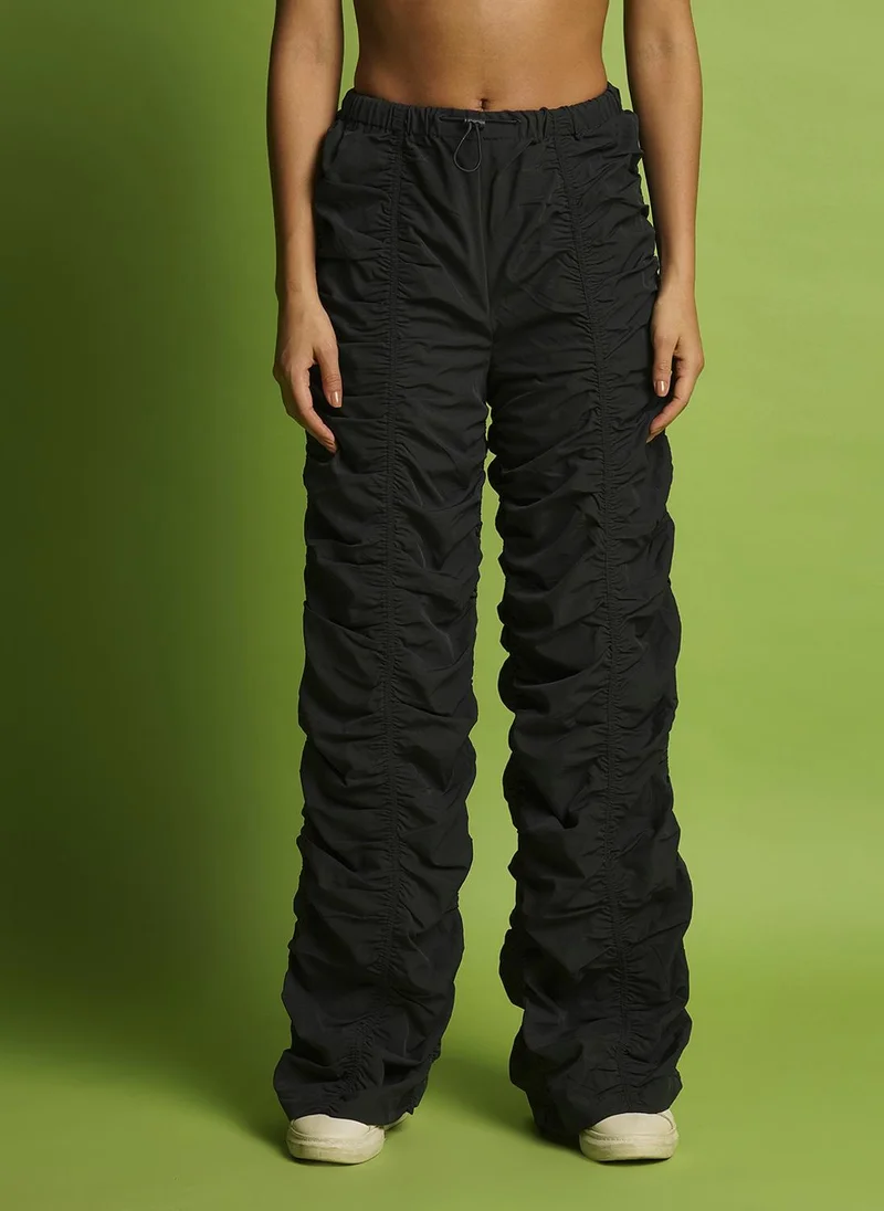 جلو باص بنطلون كارغو نسائي فضفاض مموه